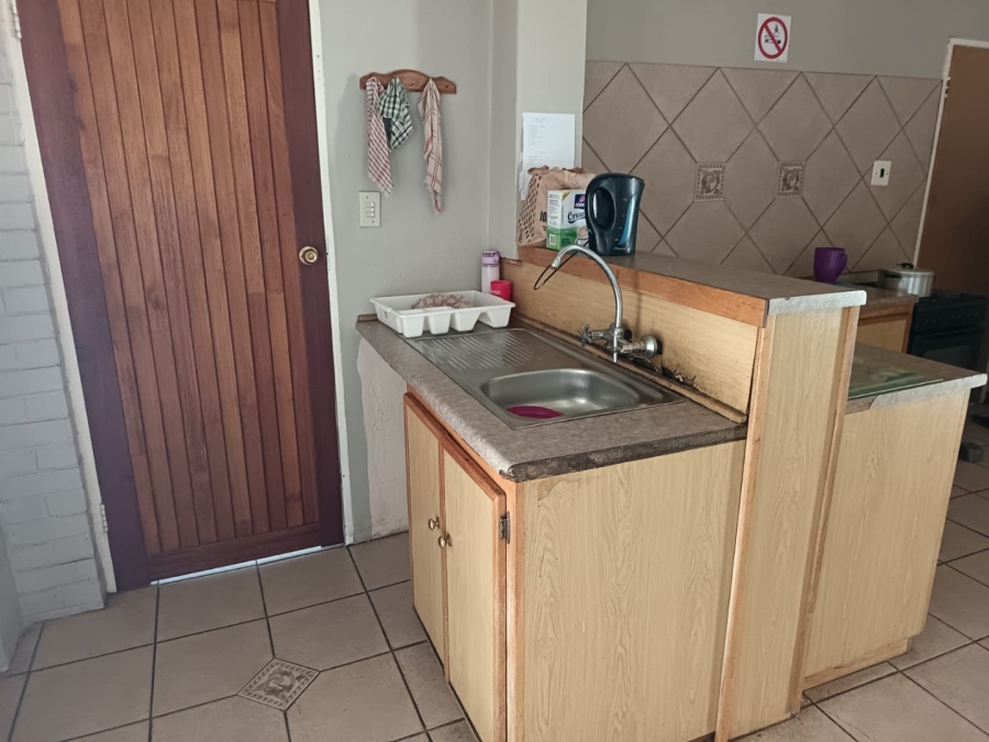 5 Bedroom Property for Sale in New Park Northern Cape